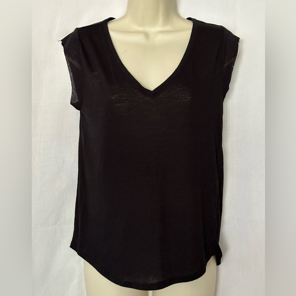 4/$10 Decree Women’s Black T-shirt L